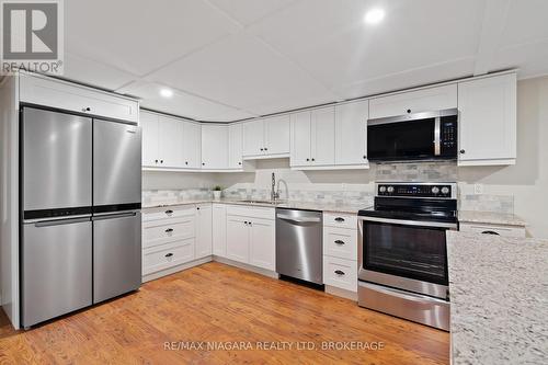 Lower - 88 Tennessee Avenue, Port Colborne (878 - Sugarloaf), ON - Indoor Photo Showing Kitchen