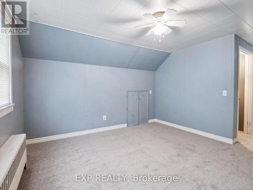 2 Alice Street, St. Catharines (452 - Haig), ON - Indoor Photo Showing Other Room