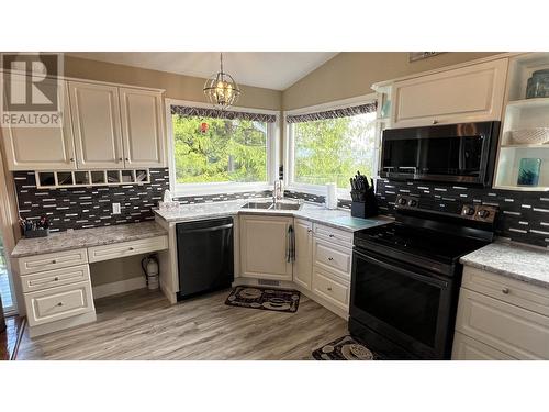 1800 W 2Nd Avenue, Prince Rupert, BC - Indoor Photo Showing Kitchen With Double Sink