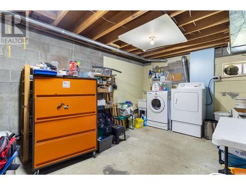 800 Valhalla Drive Unit# 80, Kamloops, BC - Indoor Photo Showing Laundry Room