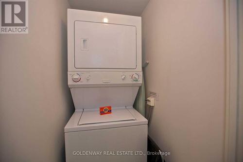 721 - 4K Spadina Avenue, Toronto, ON - Indoor Photo Showing Laundry Room