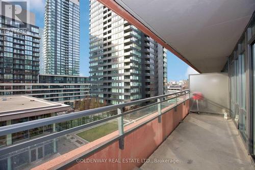 721 - 4K Spadina Avenue, Toronto, ON - Outdoor With Balcony