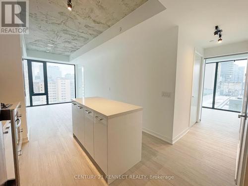 1310 - 195 Mccaul Street, Toronto, ON - Indoor