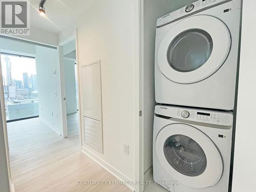 1310 - 195 Mccaul Street, Toronto, ON - Indoor Photo Showing Laundry Room