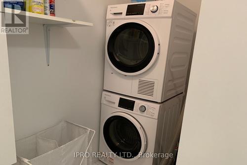 1303 - 90 Park Lawn Drive, Toronto, ON - Indoor Photo Showing Laundry Room