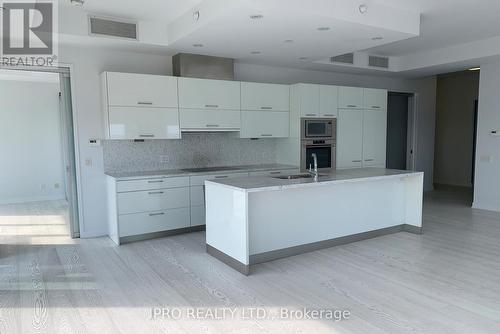 1303 - 90 Park Lawn Drive, Toronto, ON - Indoor Photo Showing Kitchen With Double Sink With Upgraded Kitchen