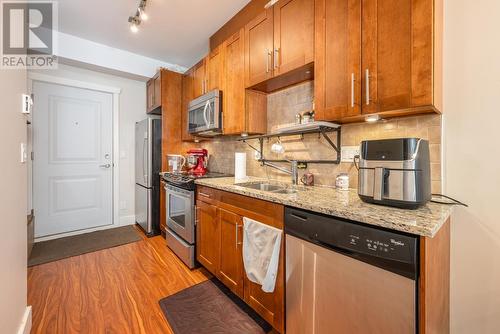 1350 Kingsway, Vancouver, BC - Indoor Photo Showing Kitchen With Double Sink