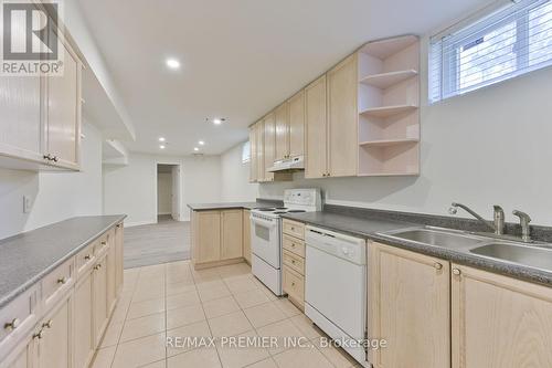 Bsmt - 5 Jasper Drive, Aurora, ON - Indoor Photo Showing Kitchen With Double Sink