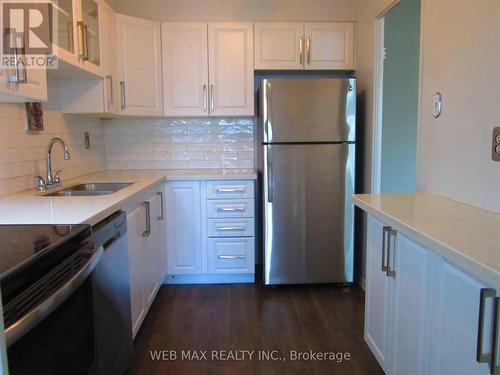 1815 - 360 Ridelle Avenue, Toronto, ON - Indoor Photo Showing Kitchen