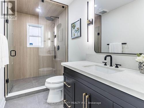 47 Alderney Avenue, Hamilton, ON - Indoor Photo Showing Bathroom