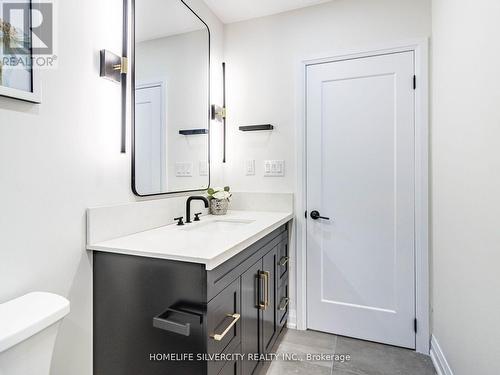 47 Alderney Avenue, Hamilton, ON - Indoor Photo Showing Bathroom