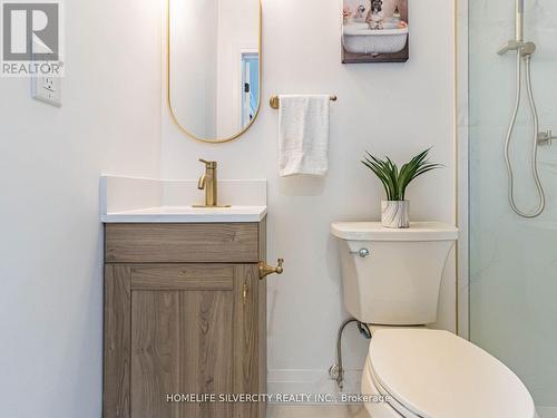 47 Alderney Avenue, Hamilton, ON - Indoor Photo Showing Bathroom