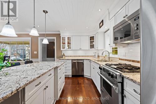 Main - 88 Tennessee Avenue, Port Colborne (878 - Sugarloaf), ON - Indoor Photo Showing Kitchen With Upgraded Kitchen