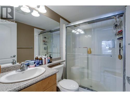 Ensuite - 260 Franklyn Road Unit# 113, Kelowna, BC - Indoor Photo Showing Bathroom