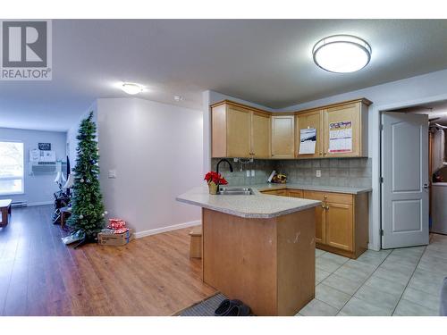 260 Franklyn Road Unit# 113, Kelowna, BC - Indoor Photo Showing Kitchen