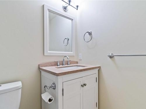 206C-4678 Elk Lake Dr, Saanich, BC - Indoor Photo Showing Bathroom