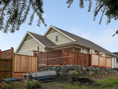 496 Hampstead St South, Parksville, BC 