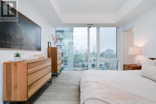 1002 - 128 Pears Avenue, Toronto, ON - Indoor Photo Showing Bedroom