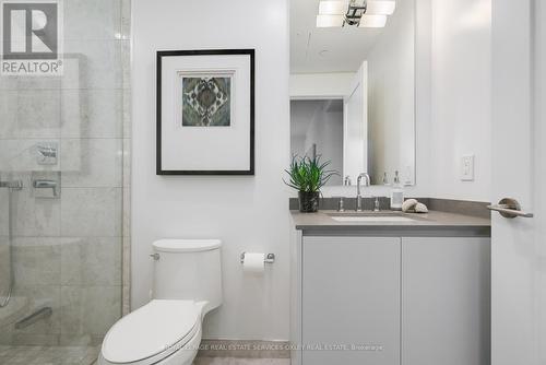 1002 - 128 Pears Avenue, Toronto, ON - Indoor Photo Showing Bathroom