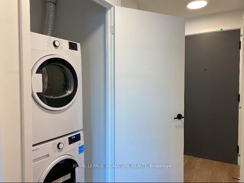 1109-308 Jarvis St, Toronto, ON - Indoor Photo Showing Laundry Room