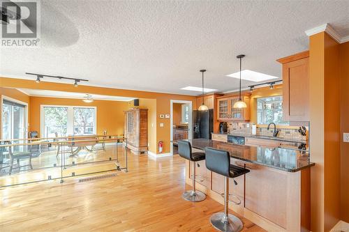 1158 Kathleen Dr, Duncan, BC - Indoor