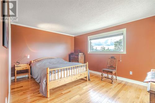 1158 Kathleen Dr, Duncan, BC - Indoor Photo Showing Bedroom