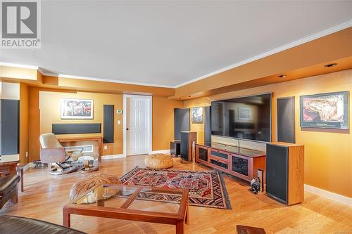 1158 Kathleen Dr, Duncan, BC - Indoor Photo Showing Living Room