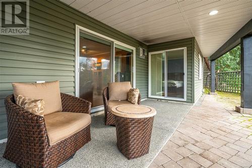 1158 Kathleen Dr, Duncan, BC - Outdoor With Deck Patio Veranda With Exterior