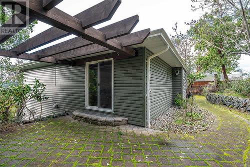 1158 Kathleen Dr, Duncan, BC - Outdoor With Exterior