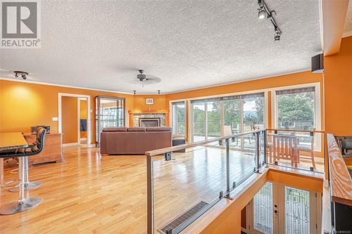 1158 Kathleen Dr, Duncan, BC - Indoor