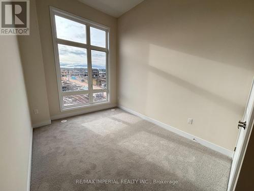 3085 Welsman Gardens, Oakville, ON - Indoor Photo Showing Other Room