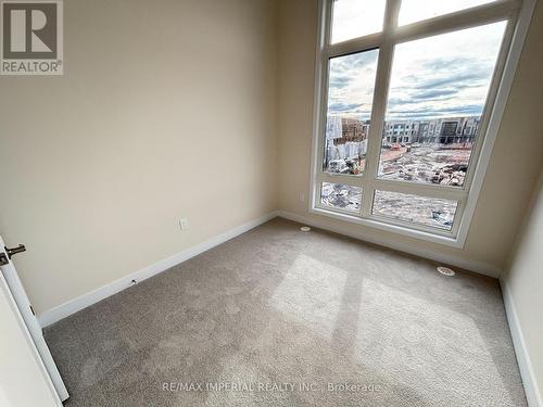 3085 Welsman Gardens, Oakville, ON - Indoor Photo Showing Other Room