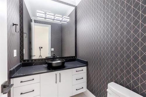 11693 95A Avenue, Delta, BC - Indoor Photo Showing Bathroom