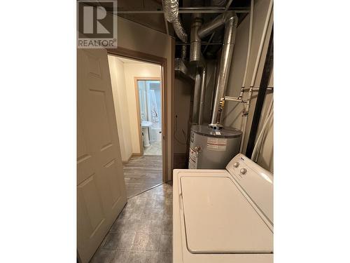 5231 44 Street, Fort Nelson, BC - Indoor Photo Showing Laundry Room