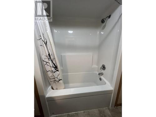 5231 44 Street, Fort Nelson, BC - Indoor Photo Showing Bathroom