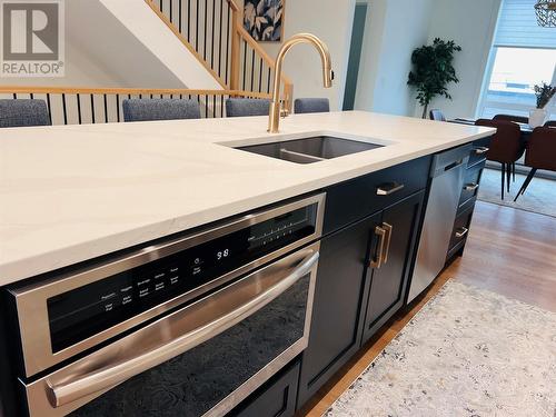 514 14Th Street Unit# 403, Invermere, BC - Indoor Photo Showing Kitchen With Double Sink