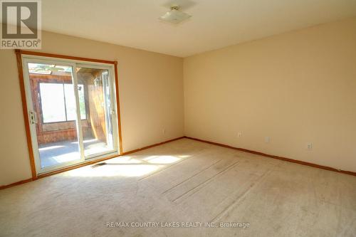 586 Rohallion Road, Kawartha Lakes, ON - Indoor Photo Showing Other Room