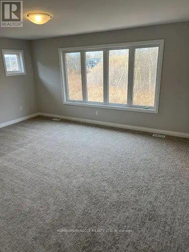 11 Willson Drive, Thorold, ON - Indoor Photo Showing Other Room