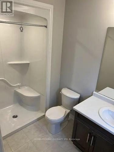 11 Willson Drive, Thorold, ON - Indoor Photo Showing Kitchen With Double Sink