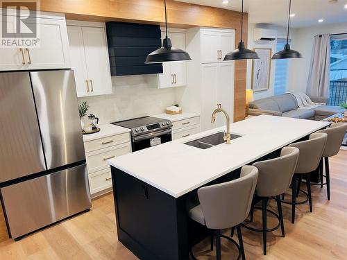 514 14Th Street Unit# 404, Invermere, BC - Indoor Photo Showing Kitchen With Double Sink With Upgraded Kitchen