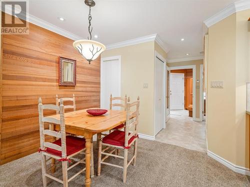 2 4510 Blackcomb Way, Whistler, BC - Indoor Photo Showing Dining Room