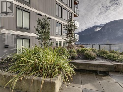 209 1365 Pemberton Avenue, Squamish, BC - Outdoor