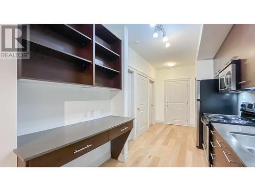 212 2343 Atkins Avenue, Port Coquitlam, BC - Indoor