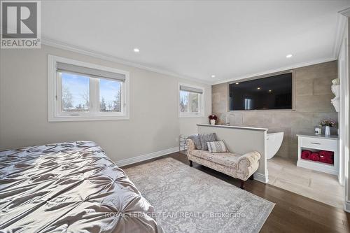 1 Peterson Place, Ottawa, ON - Indoor Photo Showing Bedroom