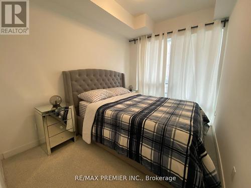 606 - 621 Sheppard Avenue E, Toronto, ON - Indoor Photo Showing Bedroom