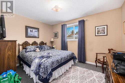 A - 2604 Old Carriage Court, Ottawa, ON - Indoor Photo Showing Bedroom