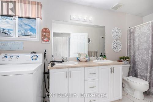 A - 2604 Old Carriage Court, Ottawa, ON - Indoor Photo Showing Bathroom