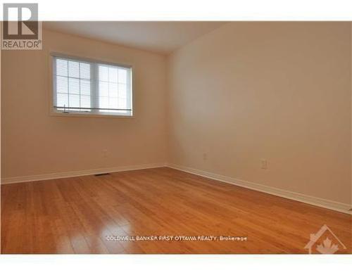 114 Mosswood Court, Ottawa, ON - Indoor Photo Showing Other Room