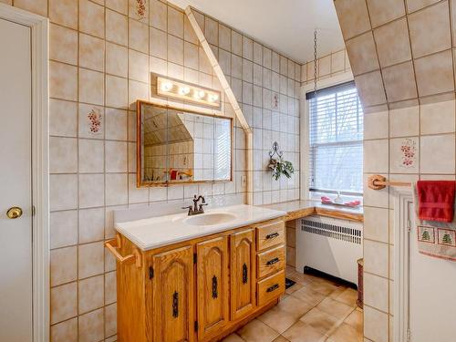 Salle de bains - 795 Rue Claude-De Ramezay, Marieville, QC - Indoor Photo Showing Bathroom