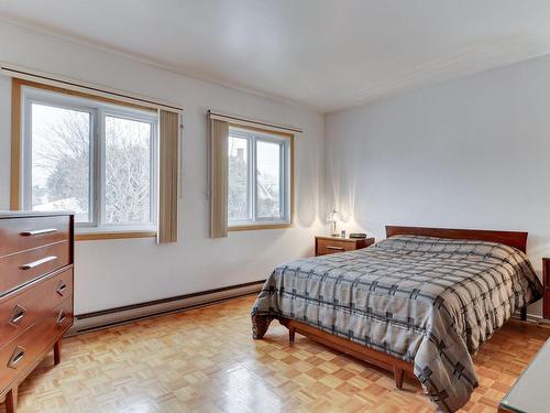 Master bedroom - 8225 Rue Agathe, Laval (Saint-François), QC - Indoor Photo Showing Bedroom